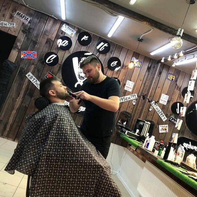 барбершоп королев. барбер максим. барбершоп в королеве. барбершоп в королеве. моллер барбершоп королев.