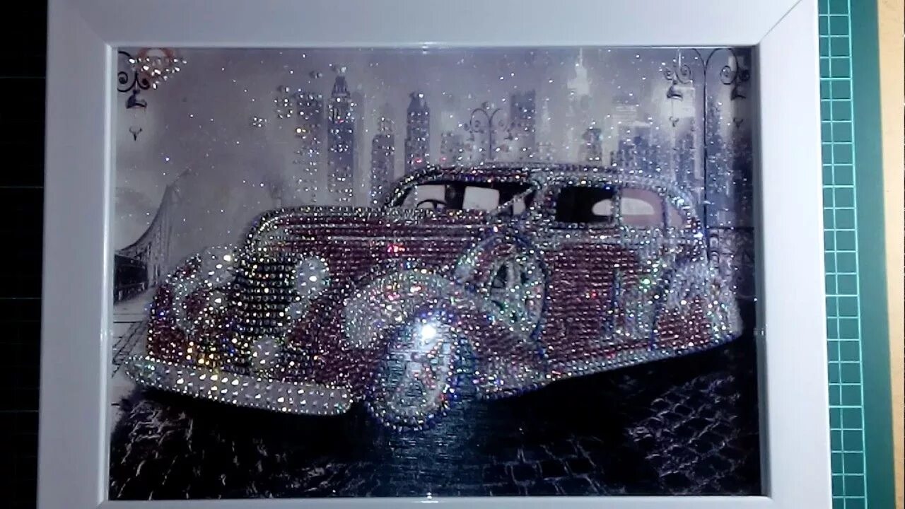 Алмазная мозаика машина. Алмазная живопись автомобиль. Алмазная мозаика ретро автомобиль. Картина из страз машины. Мозаичные машины со