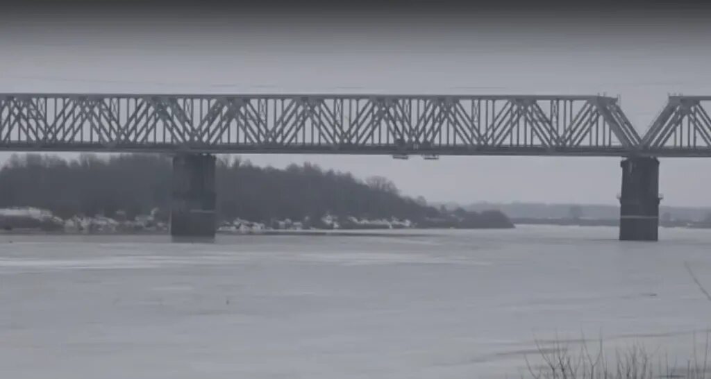 Уровень оки на сегодняшний день. Уровень воды в Оке в Муроме. Уровень воды Ока Муром. Ока Серпухов уровень воды 16.03.23. Муром река Ока уровень воды.