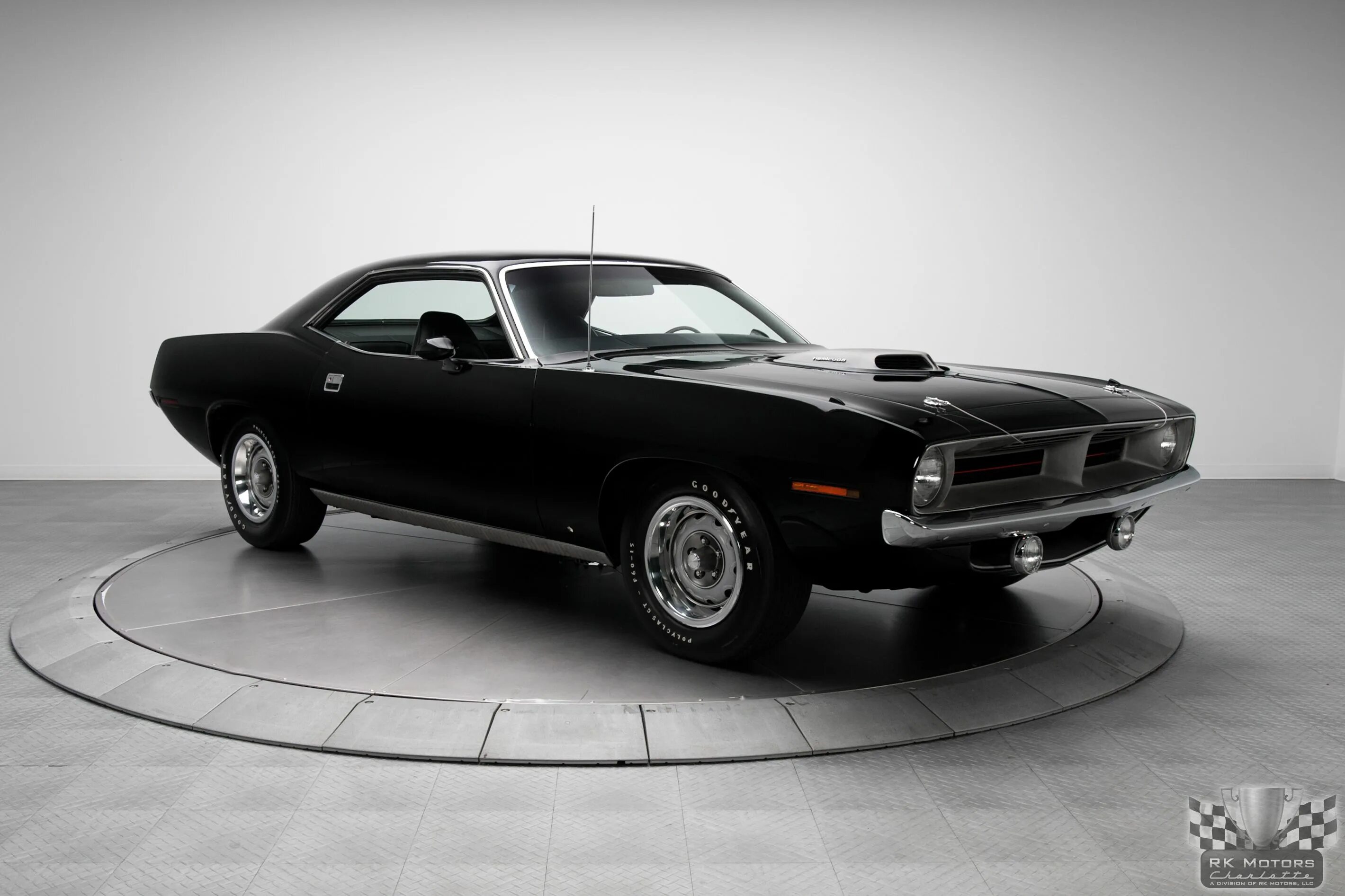 Plymouth coupe 1970. Плимут 1959. Плимут 1957. Plymouth superbird ричарда петти 1970. Машина плимут барракуда 1970.