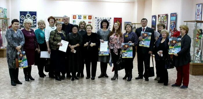 дом творчества новосибирск 90 лет. новосибирский дом творчества. коллектив дом народного творчества новосибирск. областной дом творчества новосибирск. областной дом творчества новосибирск.