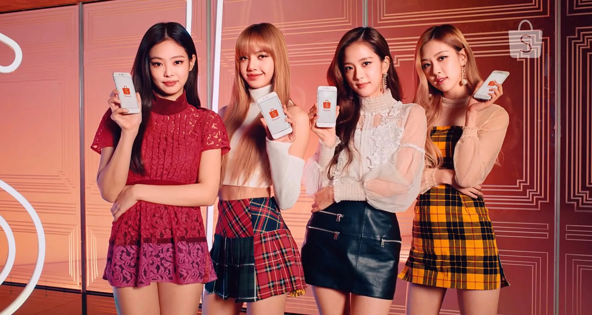 Blackpink boss. Блэк Пинк. Бленк пинг. Влелк пинг.