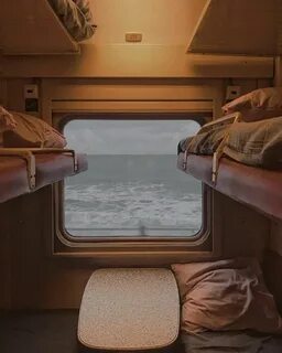Поезд изнутри фото
