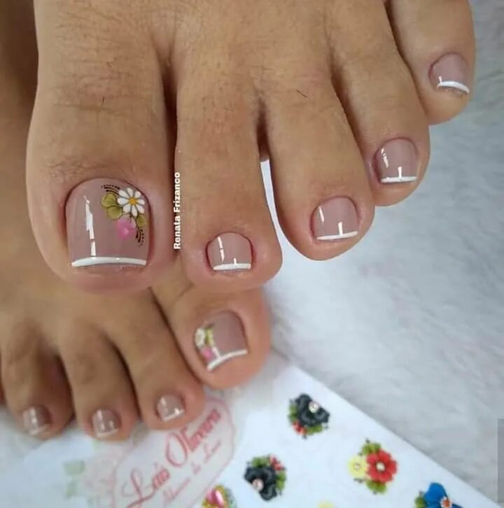 WASHED SHORT SLEEVE T-SHIRT Pretty toe nails, Toe nail color, Toe nails