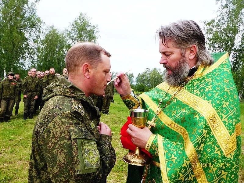 Военный священник. Военный батюшка. Боевой священник.