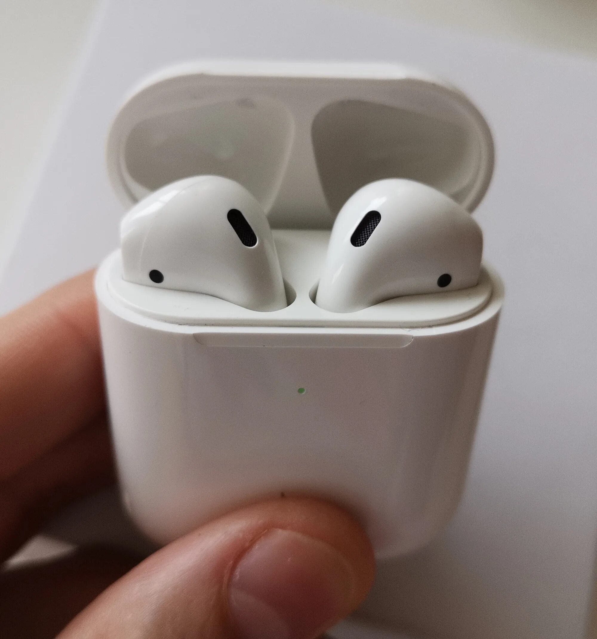 кейс для apple airpods pro. серийный номер airpods на наушниках. наушники на оригинальность airpods. Case apple airpods pro 2. оригинальность аирподс 2.