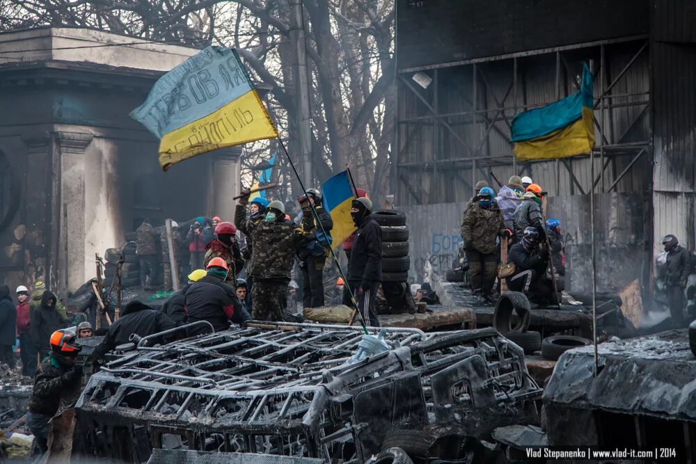 Евромайдан на Украине в 2014. Евромайдан в Украине Донбасс. Евромайдан фото. Майдан на украине в 2014 простыми словами
