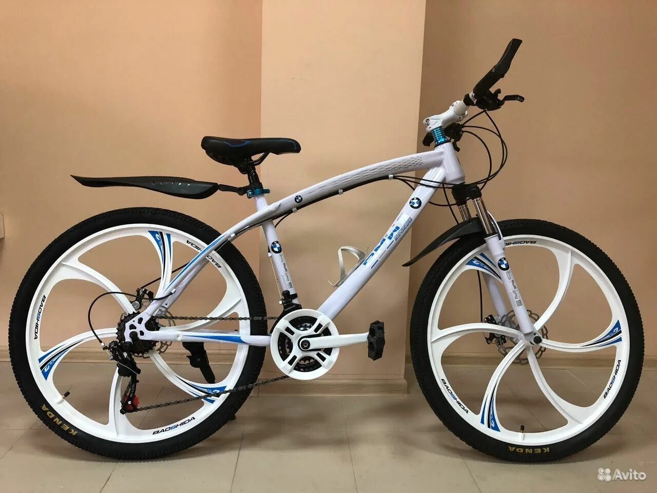 Велосипед бмв на литых. Велосипед bmw на литых. Велосипед bmw на литых дисках. Велосипед бмв x6 складной. Triblade tr-760 велосипед белый.