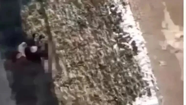 173 школа девочка выпала из окна. Женщина в петербурге выбросилась из окна. Девочка выбросилась из окна школы. Женщина в петербурге выбросилась из окна. Девочка выпала из окна школы.