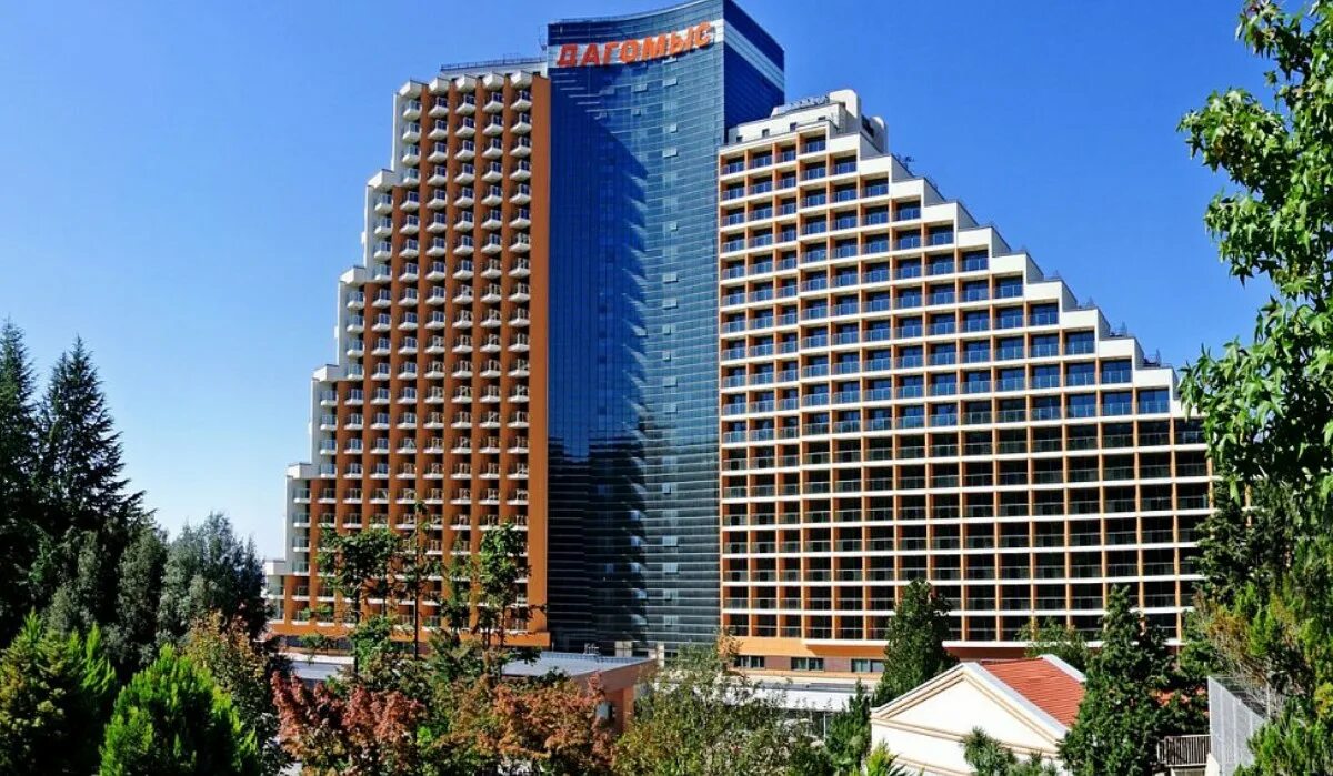 Пляж оздоровительного комплекса дагомыс. Дагомыс сочи отдых. Гостиничный комплекс дагомыс. Ок дагомыс сочи. Сочи дагомыс 2020.