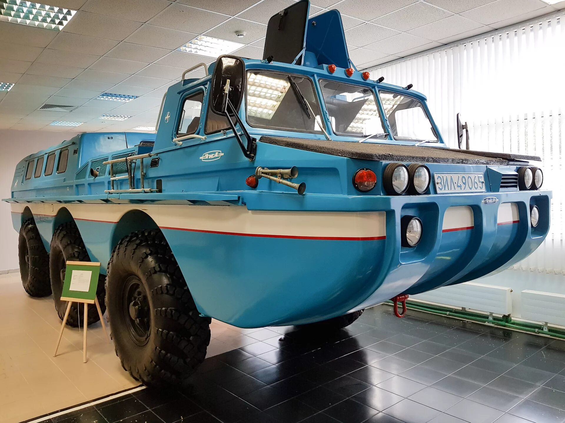 Плавающий вездеход. Вездеход-амфибия зил-49065. зил 41044 амфибия. лиаз вездеход-амфибия. вездеход амфибия nkb 9568.