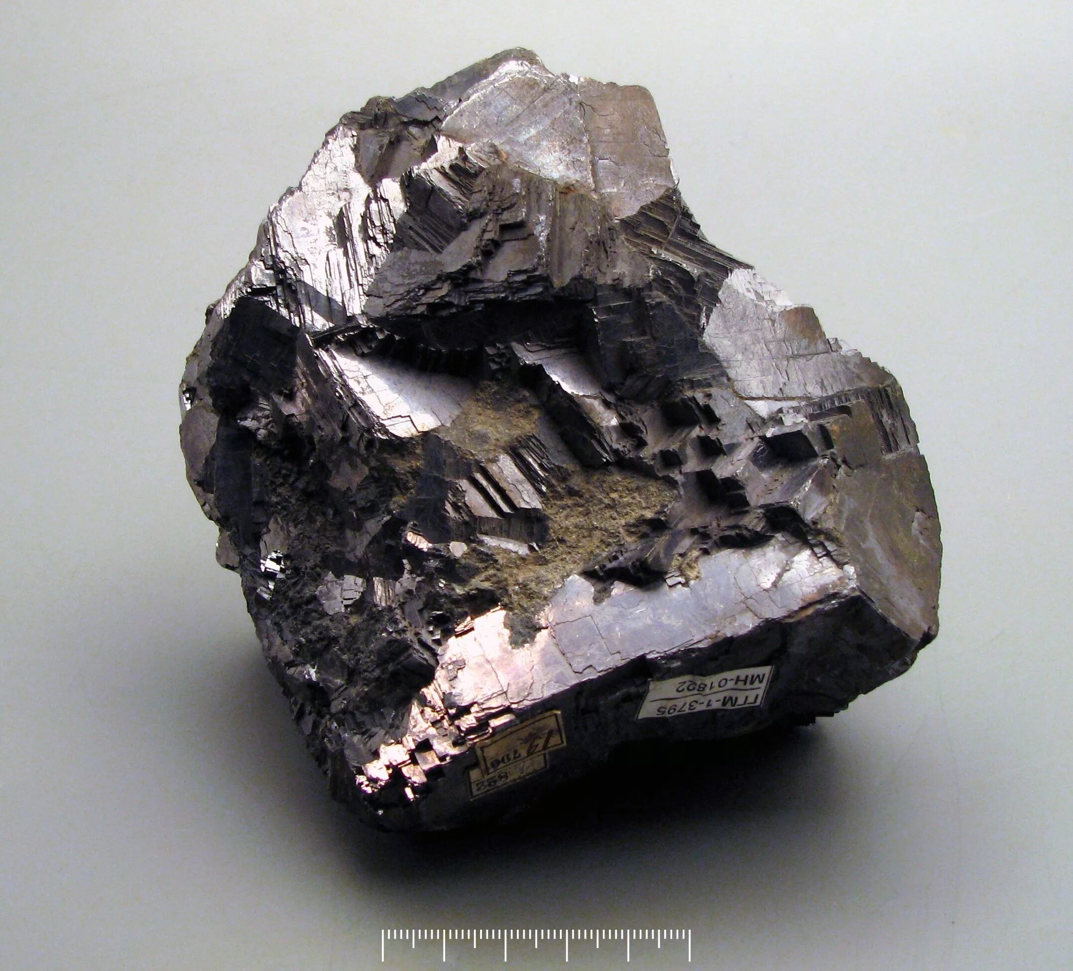 кадмий химия элемент. галенит (свинцовый блеск) pbs. пломба пластиковая без металлической вставки (упаковка 1кг) 10мм. галенит минерал. галенит свинец.