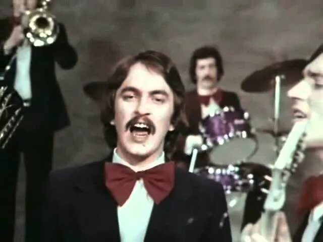 слова песен про любовь. хочешь я стану дождиком синяя птица слушать. я стану твоим дождем слушать. сергей лёвкин синяя птица песни слушать. песня хочешь я стану дождиком.