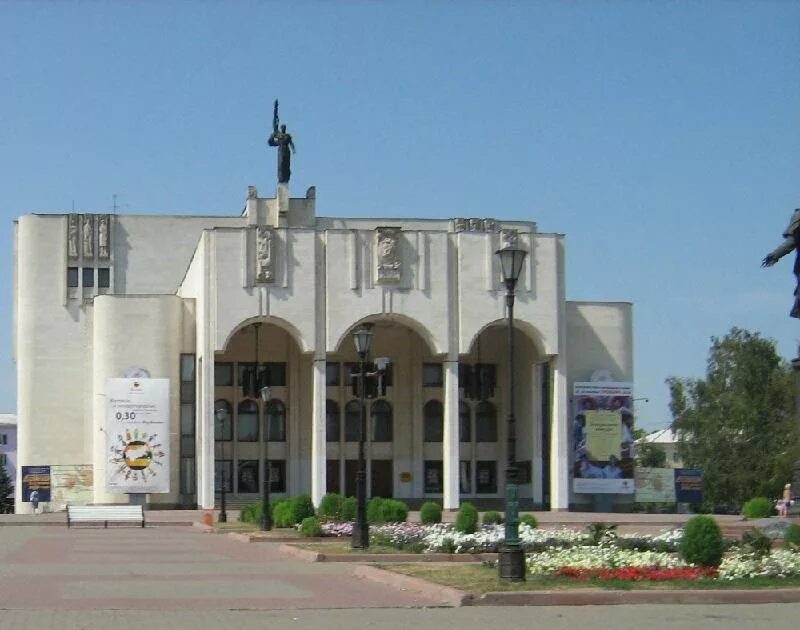 Драм театр курск пушкина. Курский государственный драматический театр имени а. с. пушкина. курск город драмтеатр. драмтеатра пушкина курскм.