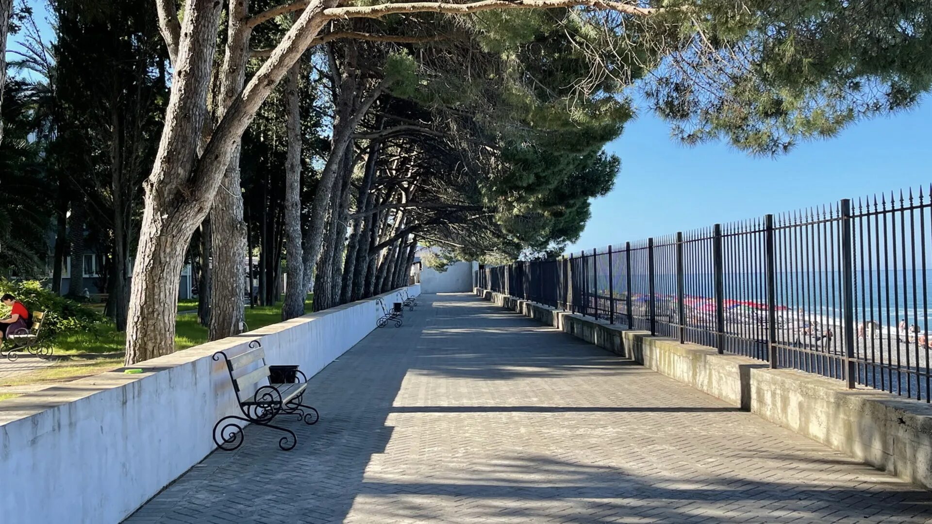 Абхазия гостиница жоэквара. Отель жоэквара. Отель жоэквара. Пляж жоэквара гагра. Жоэквара 3 абхазия гагра.
