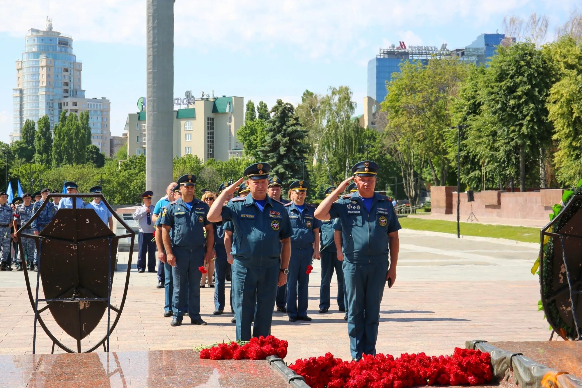 Возложение Воронеж 22 февраля. Возложение венков в Костроме. 22 Июня Воронеж возложение венков. День памяти и скорби Воронеж.