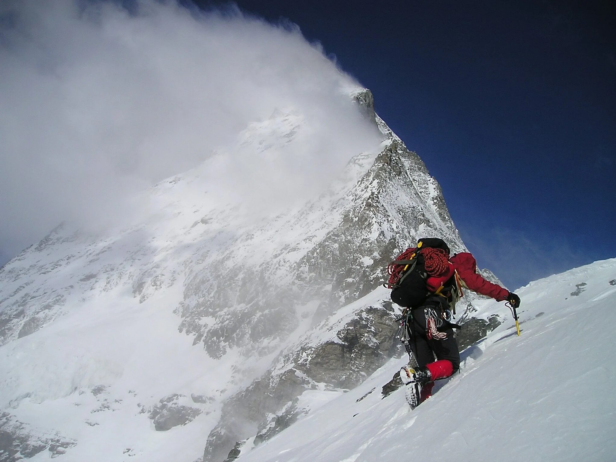 Альпинизм. Эльбрус Эверест. Эльбрус Эверест Маттерхорн. Elbrus Climbing: восхождение на Эльбрус. Эльбрус ледолазание.