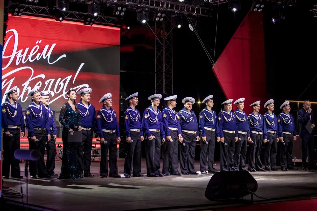Ансамбль тоф владивосток. Ансамбль песни и пляски тоф. Ансамбль песни и пляски тихоокеанского. Ансамбль тоф. Камчатка фестиваль суровая романтика рыбачий 2022.