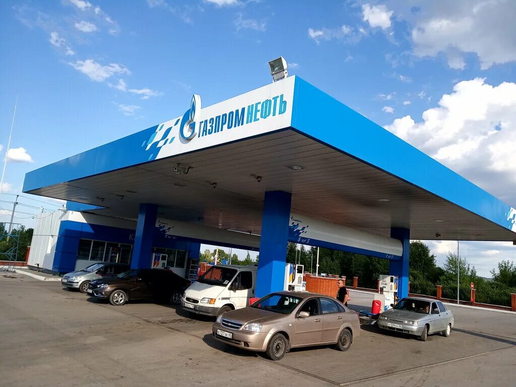 Ближайшая азс газпромнефть. Карта газпромбанка для заправки на азс. Газпромбанк заправка. Газпромнефть красноярск. Азс газпромнефть москва.