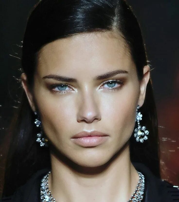 Adriana lima