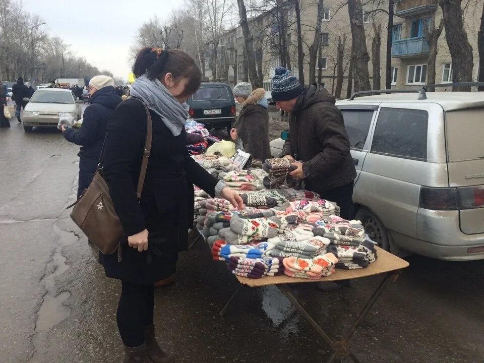 23 апреля 2014. Ярмарка в Ульяновске на проспекте Гая. Предпасхальная ярмарка. Ярмарка в Ульяновске 2022 Киндяковка.