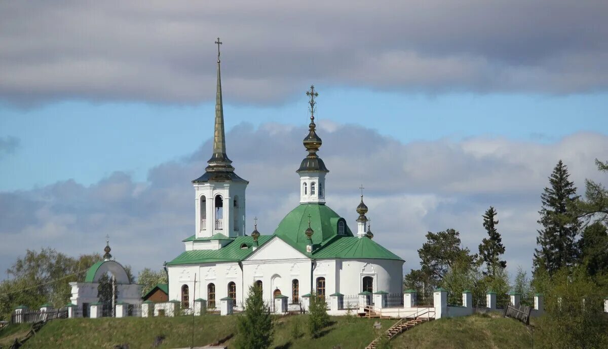 Березово хмао меньшиков. Березово городское сообщество. Пгт березово хмао югра. Поселок березово. Церковь рождества пресвятой богородицы в хмао.