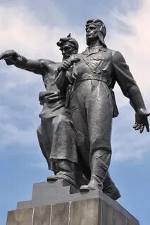 Уральский добровольческий танковый корпус памятник