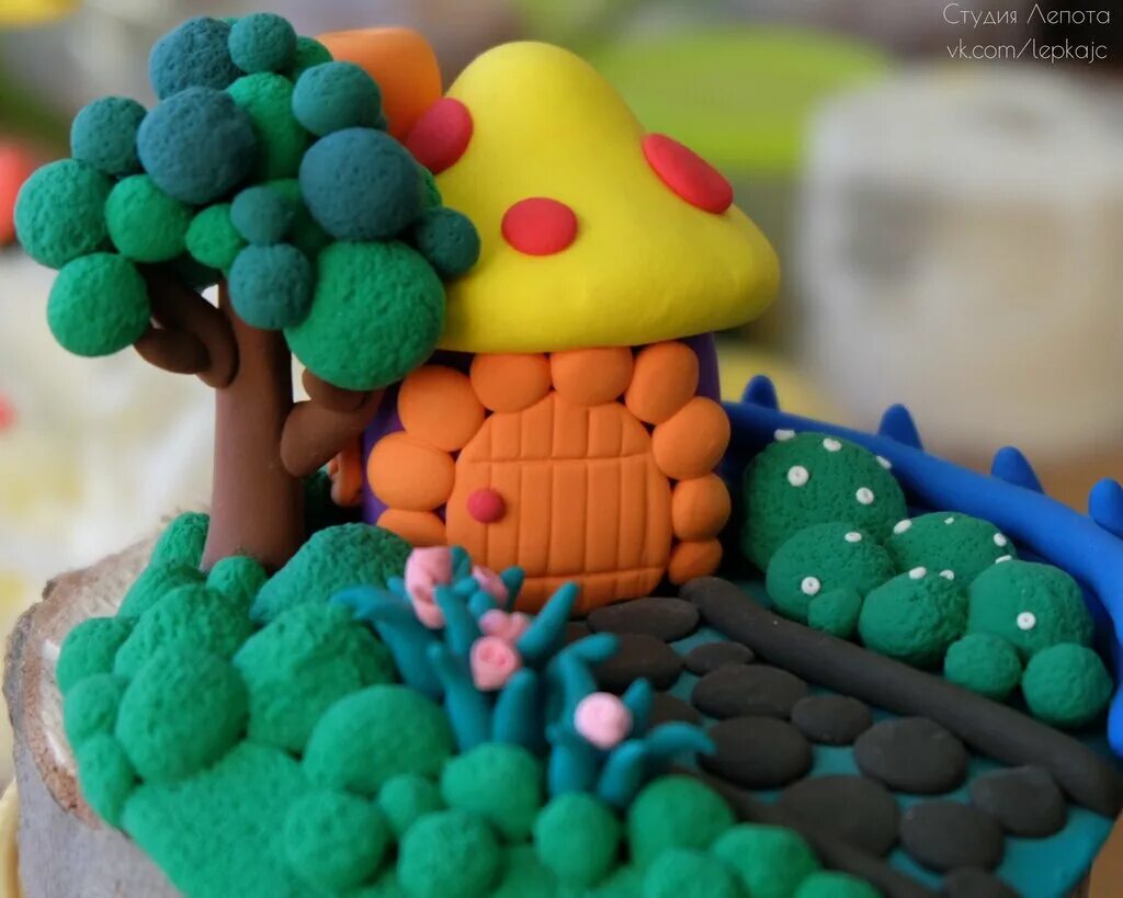 лепка из пластилина для малышей. лепка на тему мой город. лепка для детей спб. детская лепка из глины. занятия с пластилином.