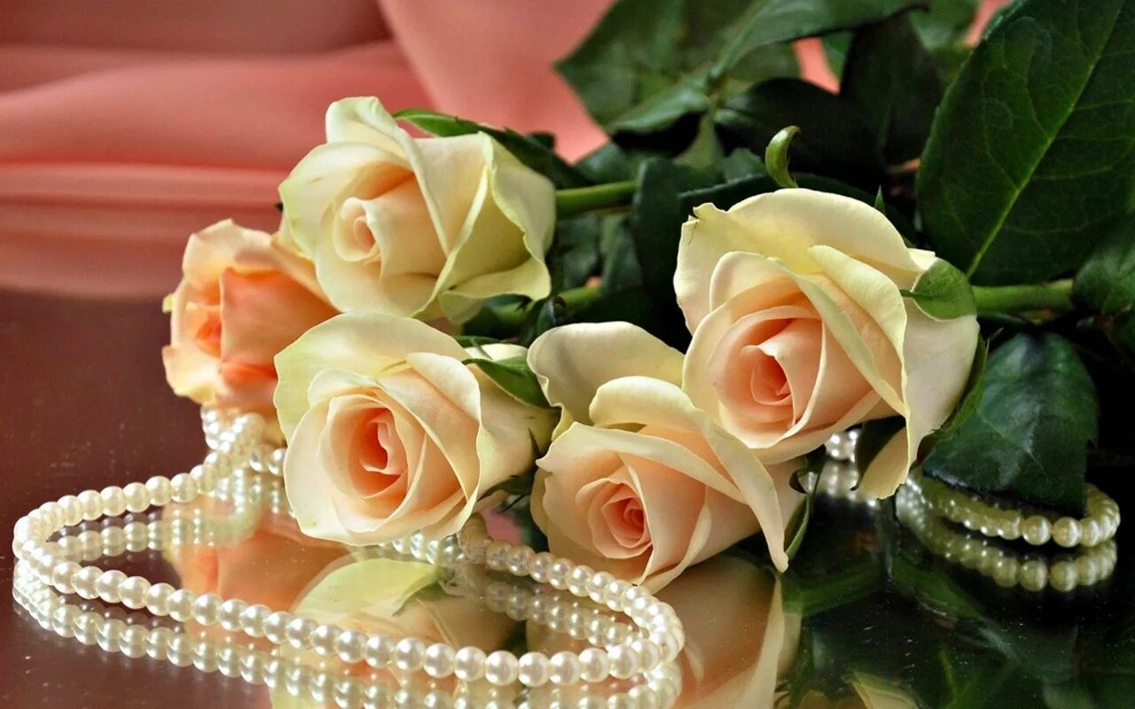 Шикарные розы с днем рождения. Открытки с цветами красивые. Букет роз с днем рождения. Цветы для женщины.