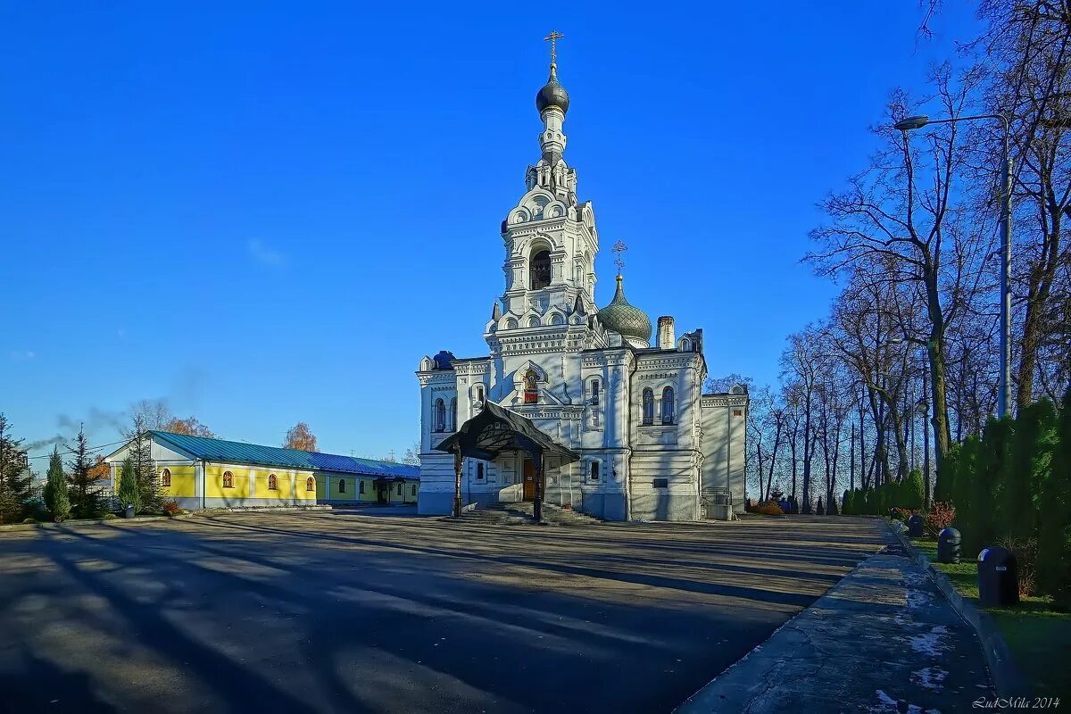 храм успения богородицы в троице лыково. храм успения богородицы в троице лыково. храм успения в троице лыково. троице лыково москва. усадьба троице-лыково.