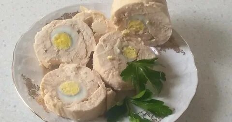 Куриный рулет с яйцом