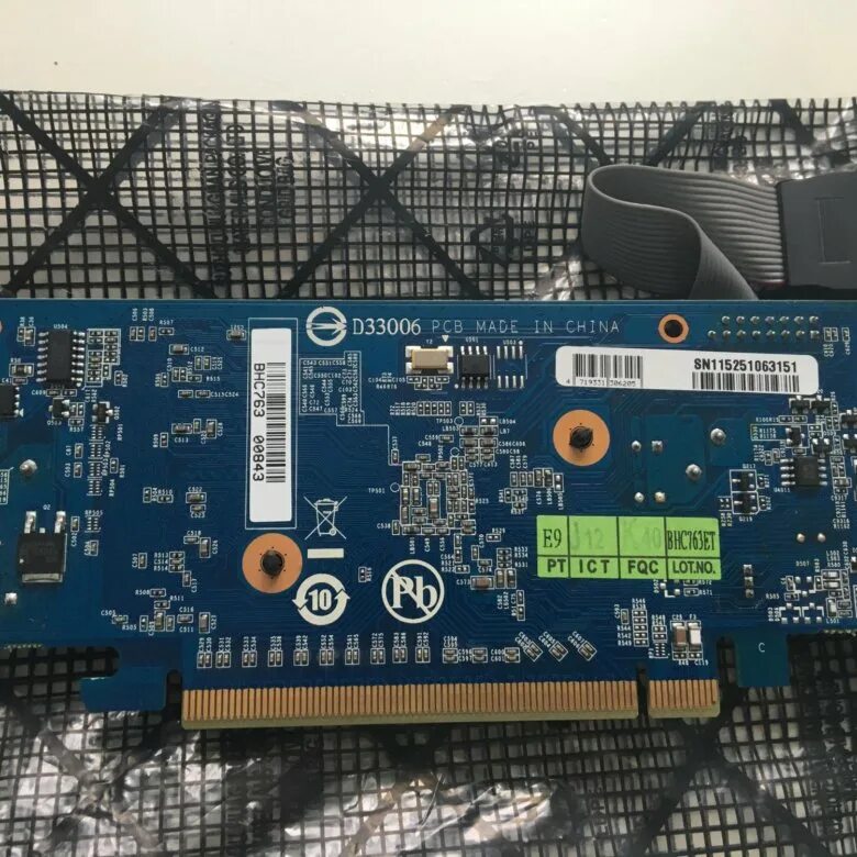 Видеокарта gigabyte d33006. Видеокарта gigabyte d33006. D33006 gigabyte 1gb видеокарта. Gigabyte d33006 видеокарты nvidia. Видеокарта gigabyte d33006.