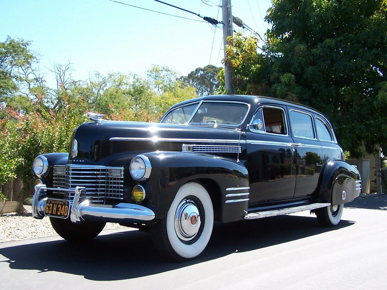 Explorer series 75. Cadillac Fleetwood 1941. Cadillac Fleetwood 75 1941. Cadillac Series 75 Imperial 1941. Cadillac Series 75 1950.