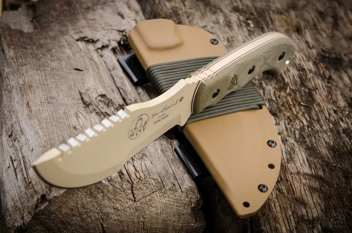 Tom brown. Нож том Браун трекер. Нож Knife бушкрафт. Benchmade нож выживания. Tom Brown Tracker 1.