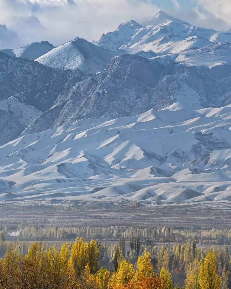 Ангрен синие горы. Киргизия. Горы Кыргызстана. Бишкек горы.