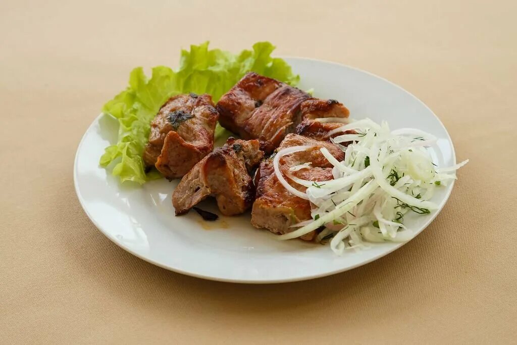 Шашлык из свинины. Шашлычки на шпажках в духовке из курицы. Шашлык. Шашлык из свинины. Шашлык из свинины дома.