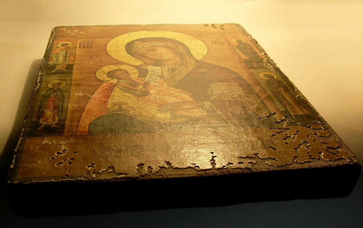 икона божией матери 19 век. иконы на деревянных досках. иконы на деревянных досках. иконы на доске старинные. старая иконная доска.