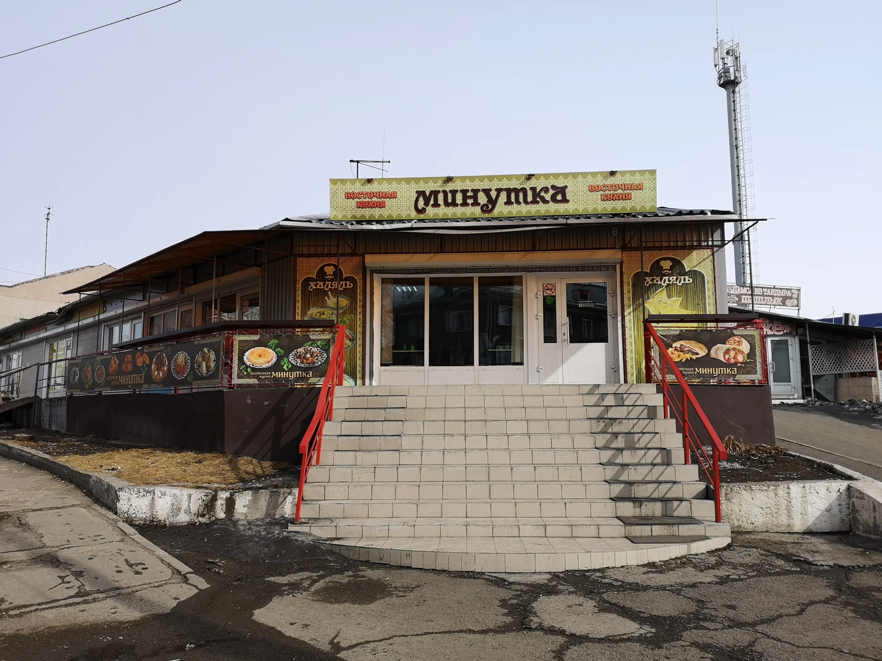 Barnaul, Chkalov st house 58. Apartment house
