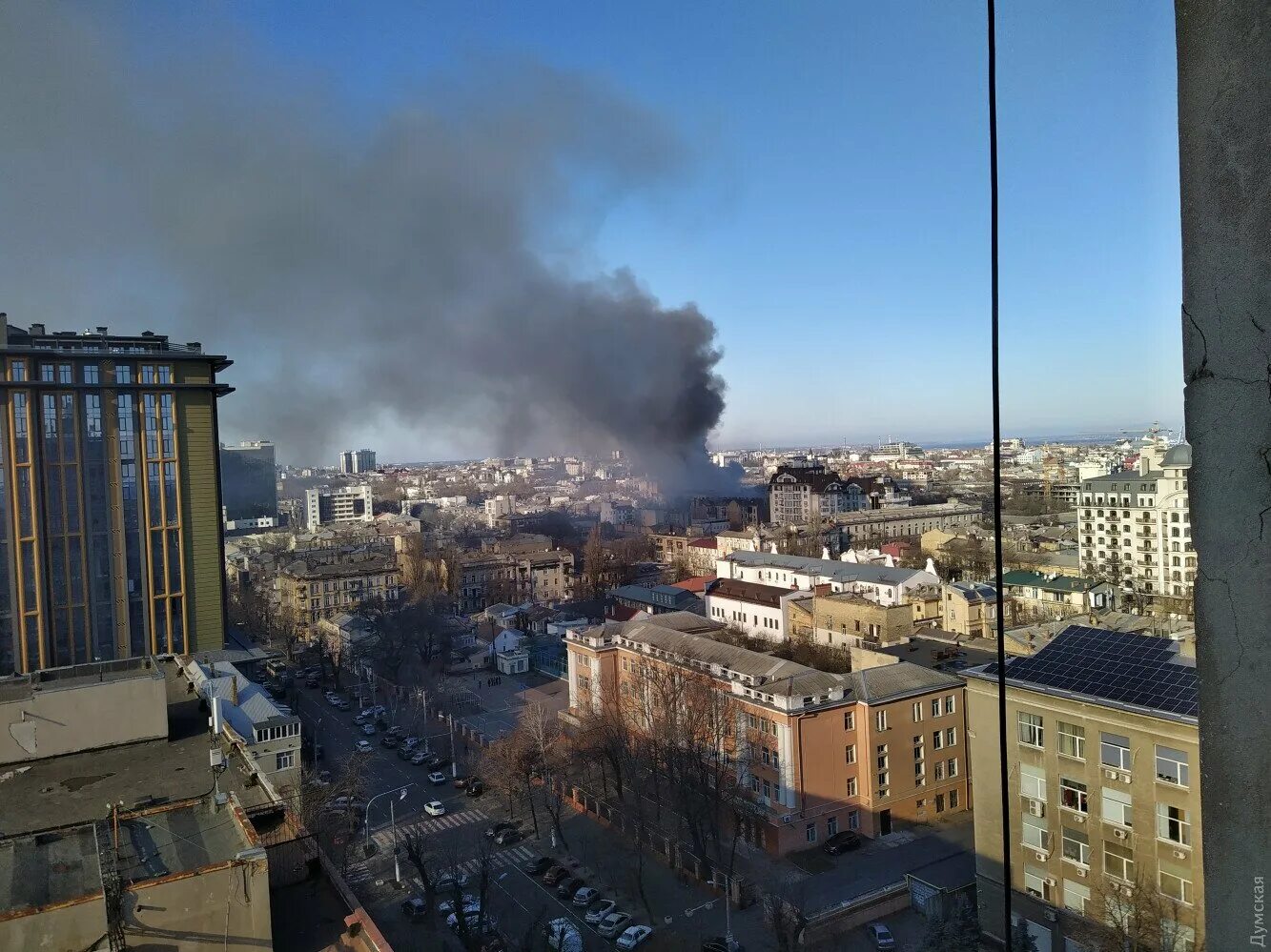 Одесса обстановка в городе сегодня сейчас. Пожар в одессе. пожар в колледже. пожар в одессе в городе тирасполе. пожар в одессе в колледже погибшие.