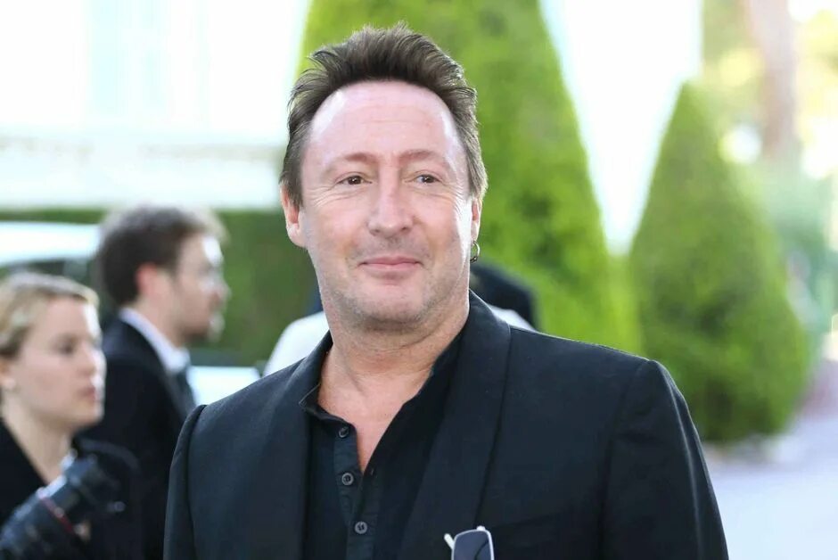 Джулиан Леннон фото. Джулиан Леннон слушать. Джулиан Леннон биография. Julian lennon