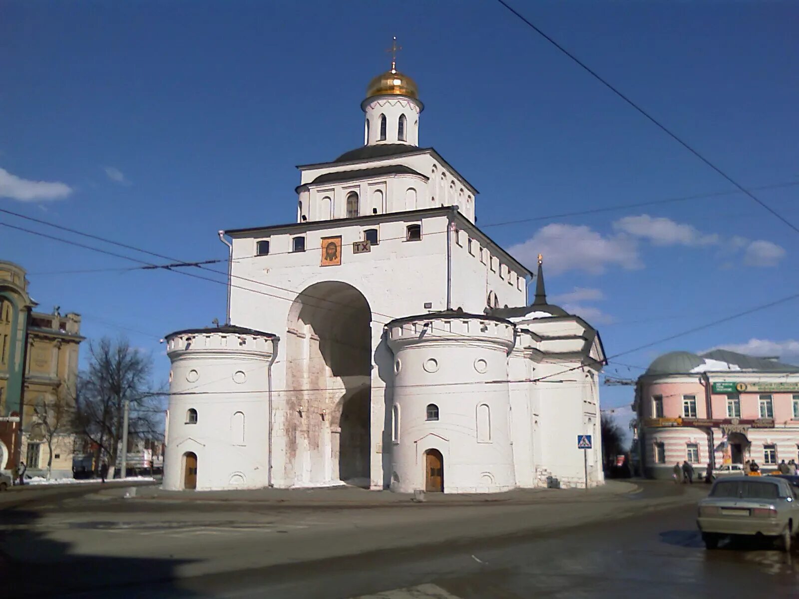 Золотые ворота достопримечательность города