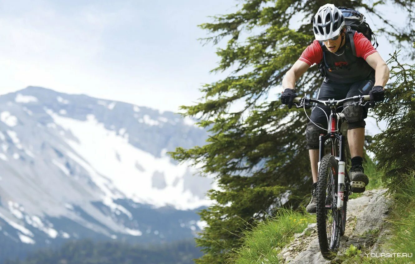 Велосипед скорость на горах. Горный велосипед в горах. Горный велосипед спорт. Велоспорт в горах. Горный велосипедист.