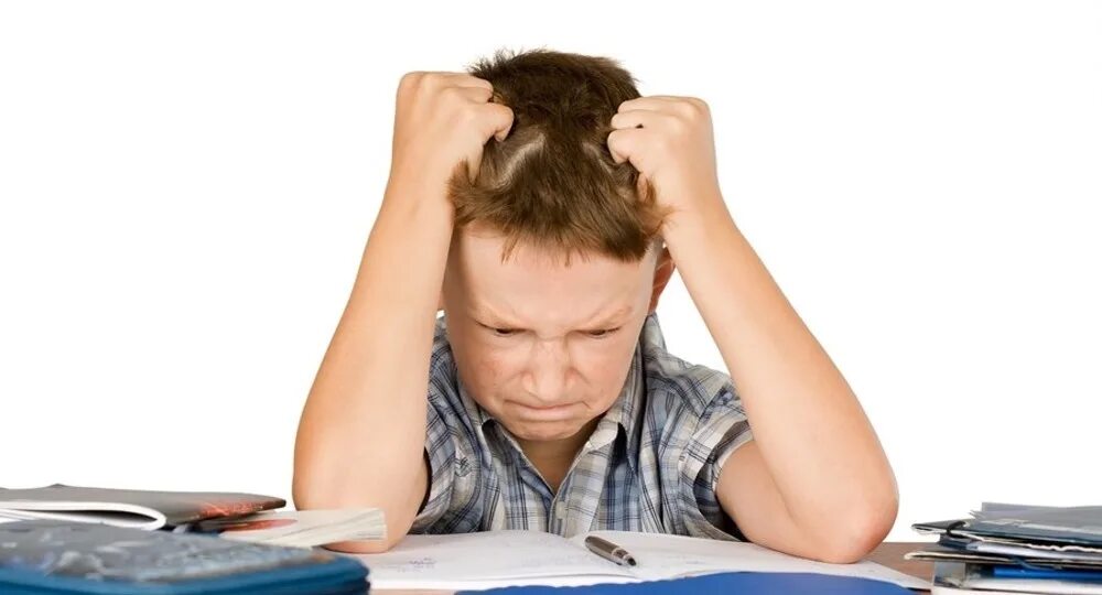 Чтение людей. Подростки учеба. Читает книгу. Чтением что не понял. Грустный ученик.