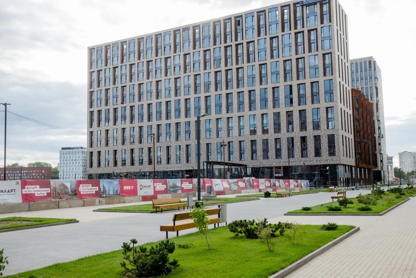 Жк зиларт квартиры от застройщика москва. Зиларт 17 лот. Квартал зиларт москва. Жилой комплекс зилард москва. Завод зил в москве жк.