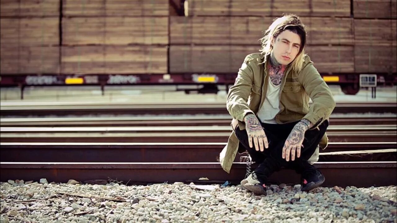 I don t falling. Группа falling in reverse. ronnie radke. фолин ин реверс вокалист. falling in reverse 2011.