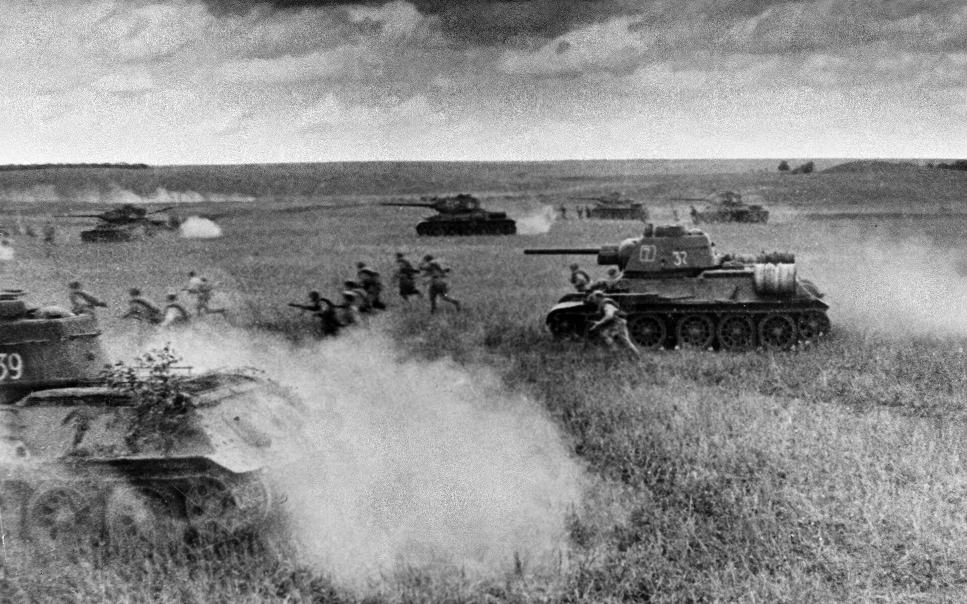 Танковое сражение великую войну. Ясско-кишинёвская наступательная операция (август—сентябрь 1944 г.). танковое сражение великой отечественной войны. ясско-кишинёвская операция фото. танковый бой 1941-1945.