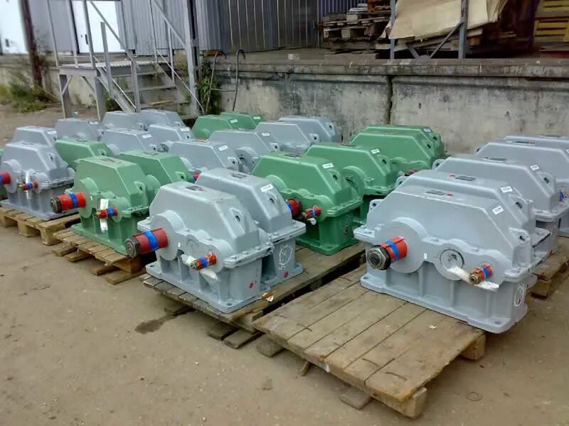 Редуктор рцд 250. Редуктора рм-250 ц2-250 рцд-250. редуктор 1ц2у-250-20-31. редуктор рцд-400-40-11-к-ц-у2 уралредуктор. редуктор ц2у-250-31,5-22.
