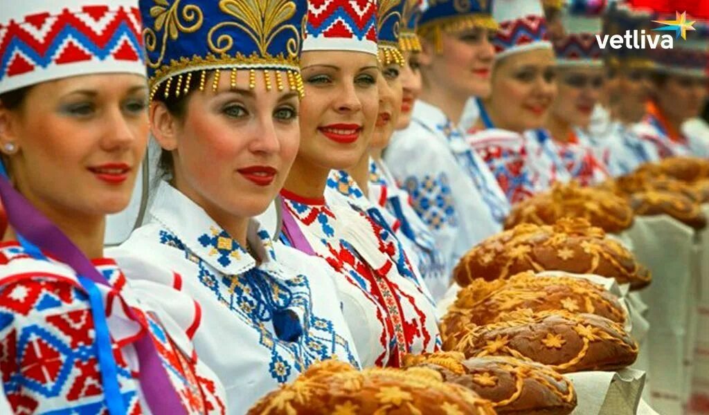 Стойкий народ. Современный народ. Польский народный костюм женский. Эстонцы народ. Стойкий народ.