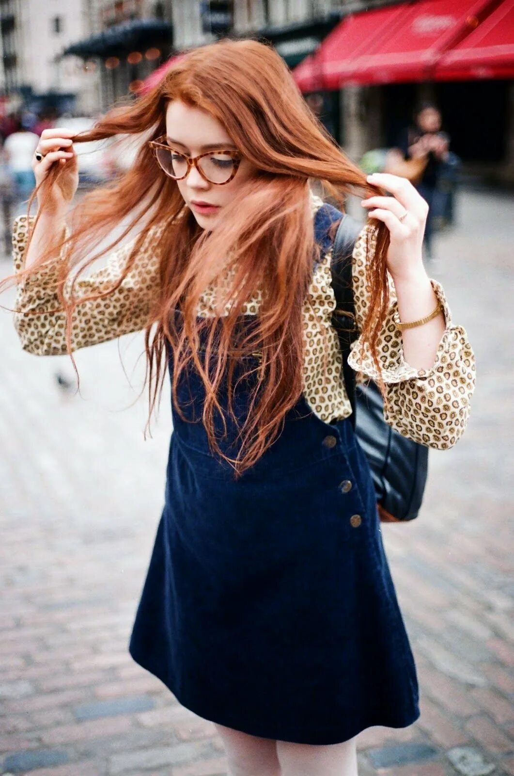 Стиль для рыжих девушек. Стильные рыжие девушки. Стиль с рыжими волосами. Стиль для рыжеволосых девушек. Луанна перез.