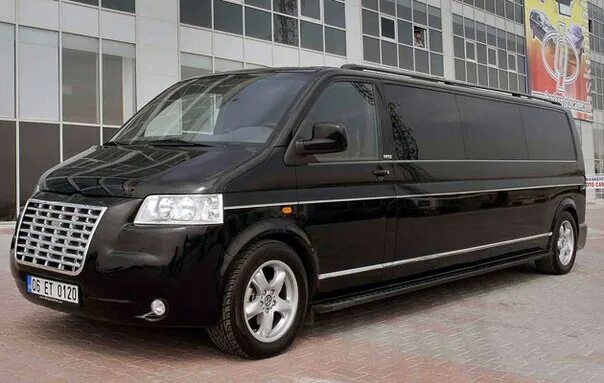 Volkswagen Transporter t5 бронированный. VW t5 t6 лимузин. Volkswagen Multivan лимузин. Фольксваген Транспортер Лонг вип. T5 12v